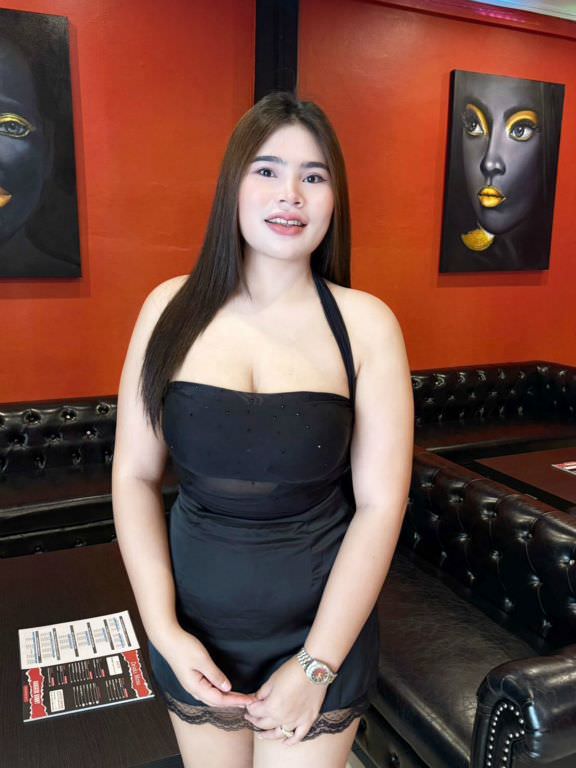 Merry 20 years old is a naughty young Thai masseuse